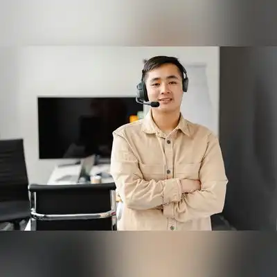 康莉骞